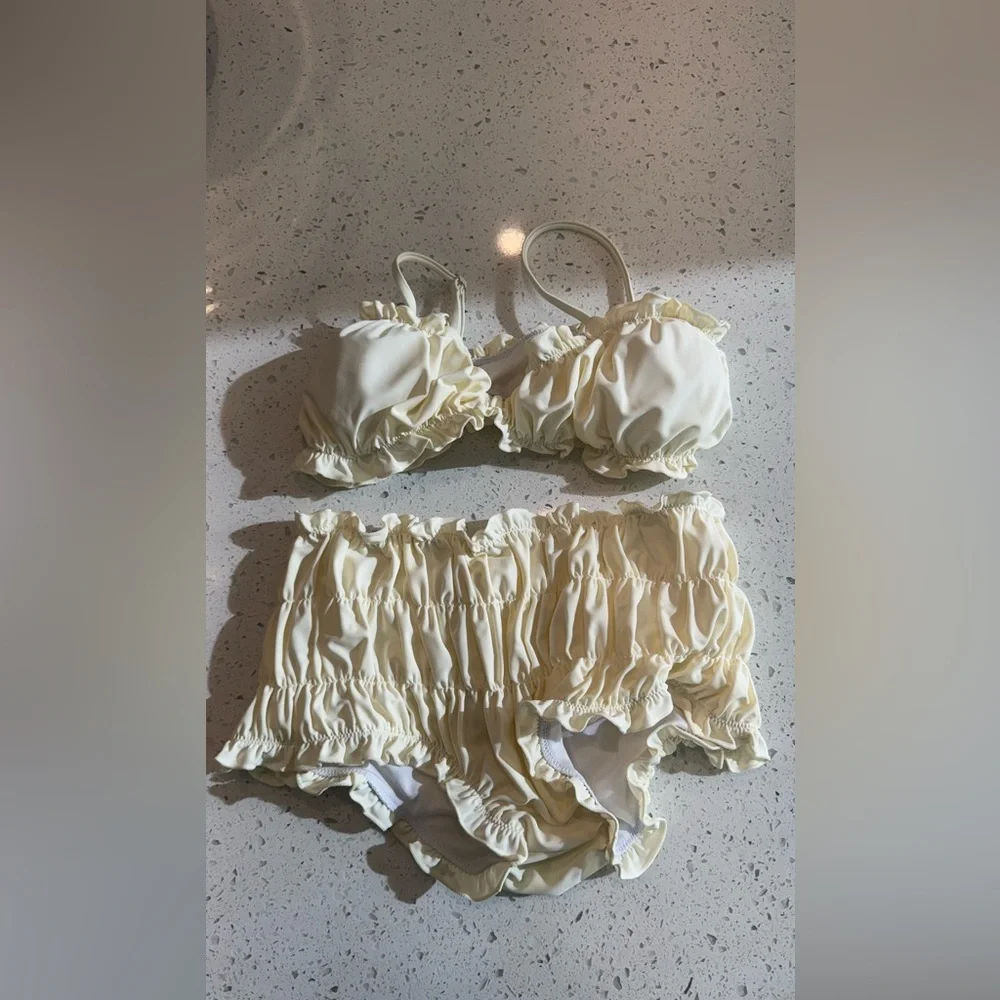 SHEIN Pale Yellow Ruffle Ruched Bikini Set - Picture 2 of 3